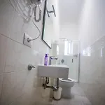 Cosmo Bed & Breakfast 4*