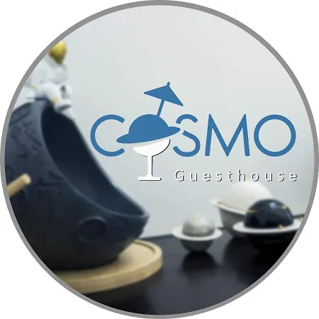 Cosmo Bed & Breakfast *
