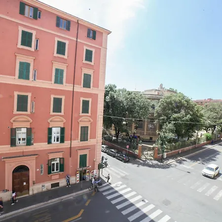 Frühstückspension Cosmo 4*