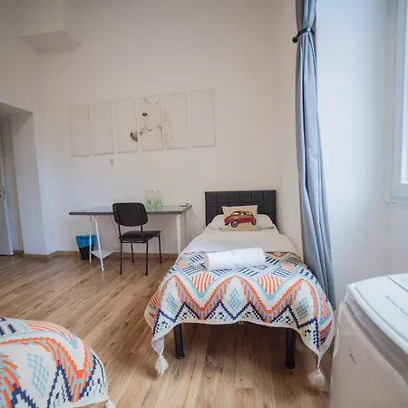 Oda ve Kahvaltı Cosmo