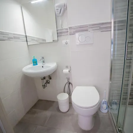 Cosmo Oda ve Kahvaltı 4*