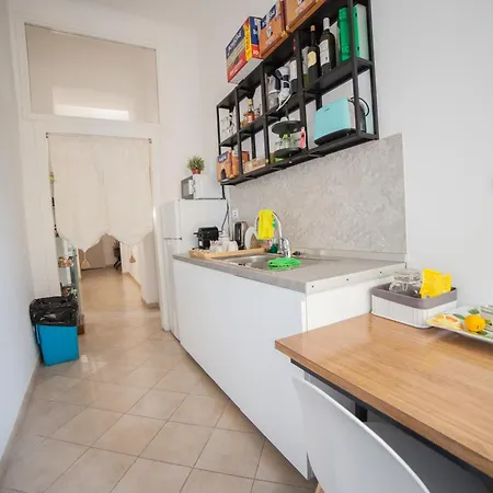 Cosmo Oda ve Kahvaltı 4*